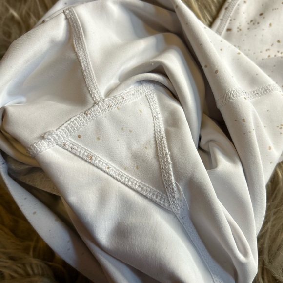 Buff Bunny White Speckled Leggings - Picture 8 of 8